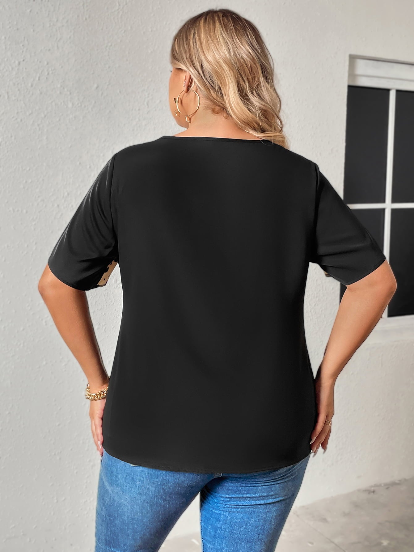 Jessica V-Neck Raglan Blouse
