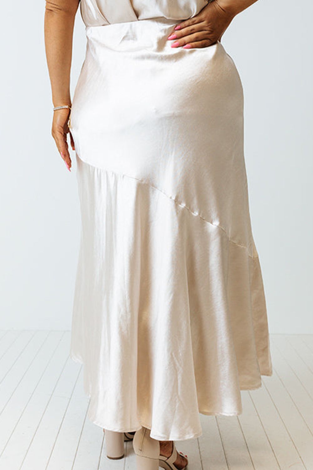 Ari Slit Ruffled Skirt