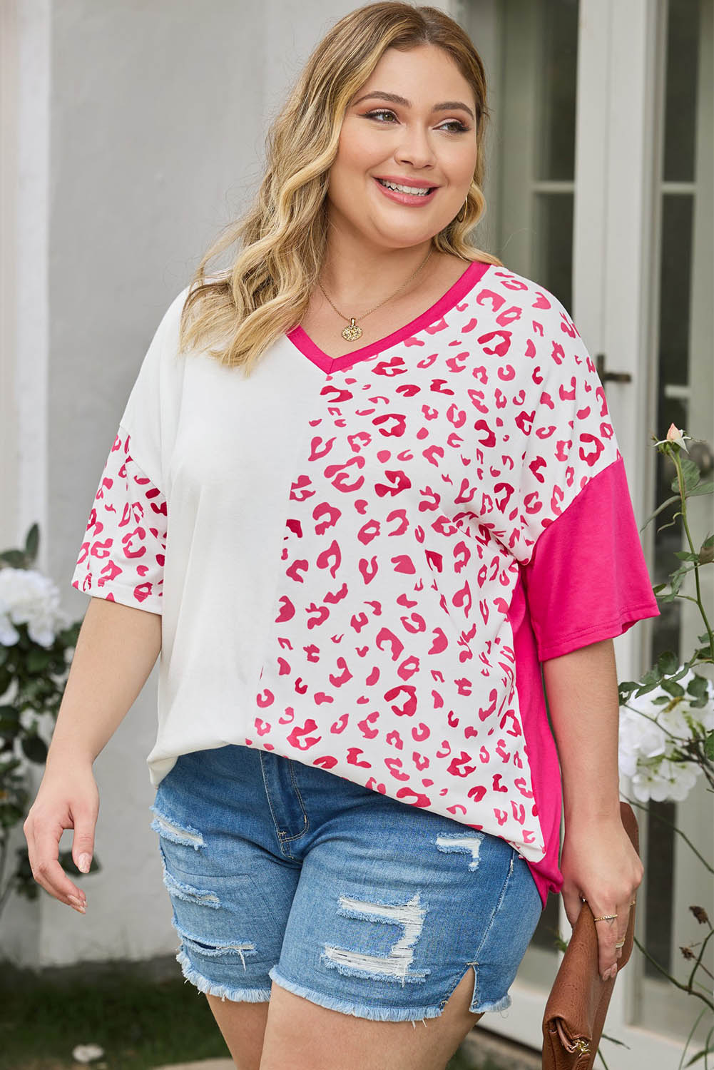 Leanne Two Tone V-Neck T-shirt