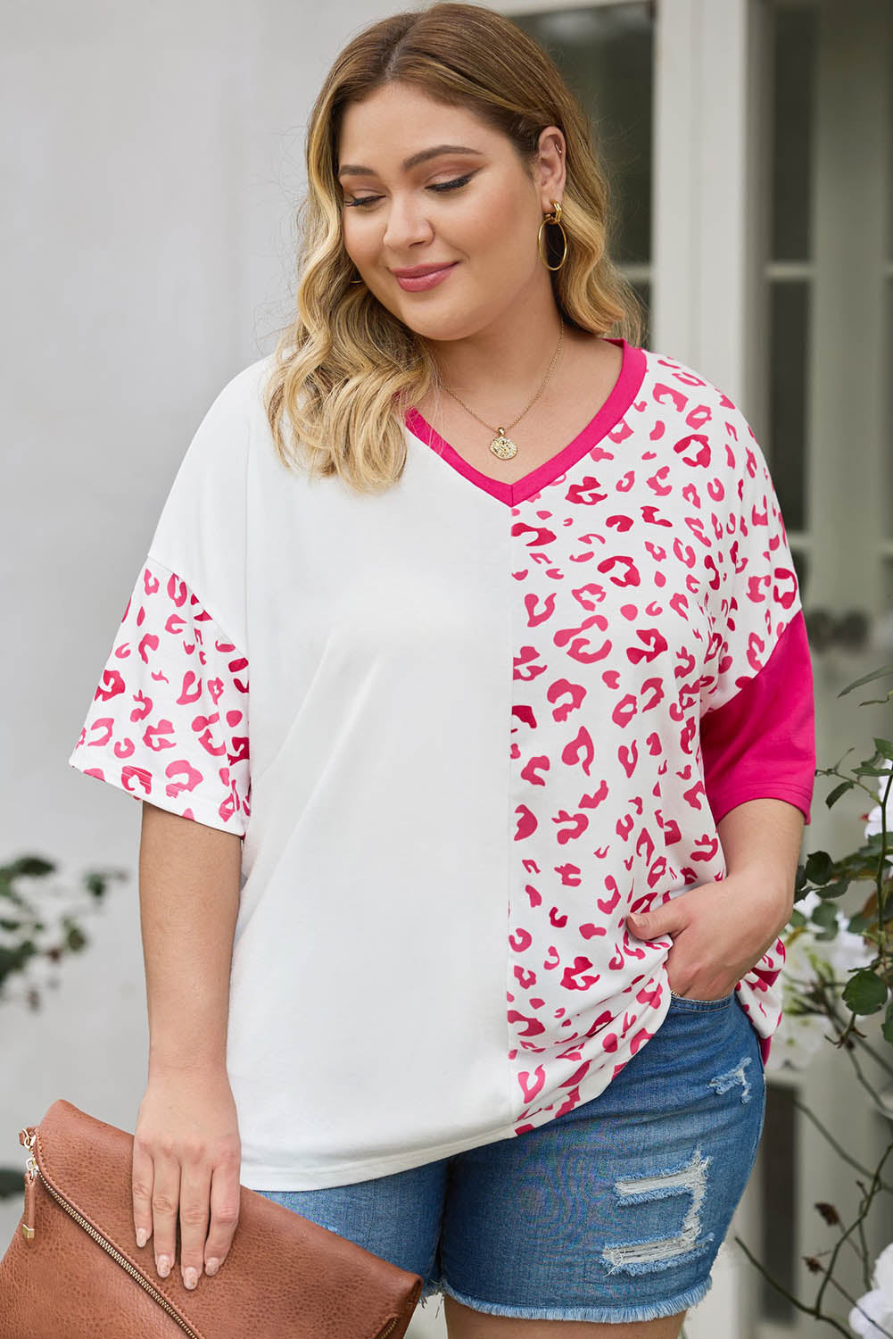 Leanne Two Tone V-Neck T-shirt
