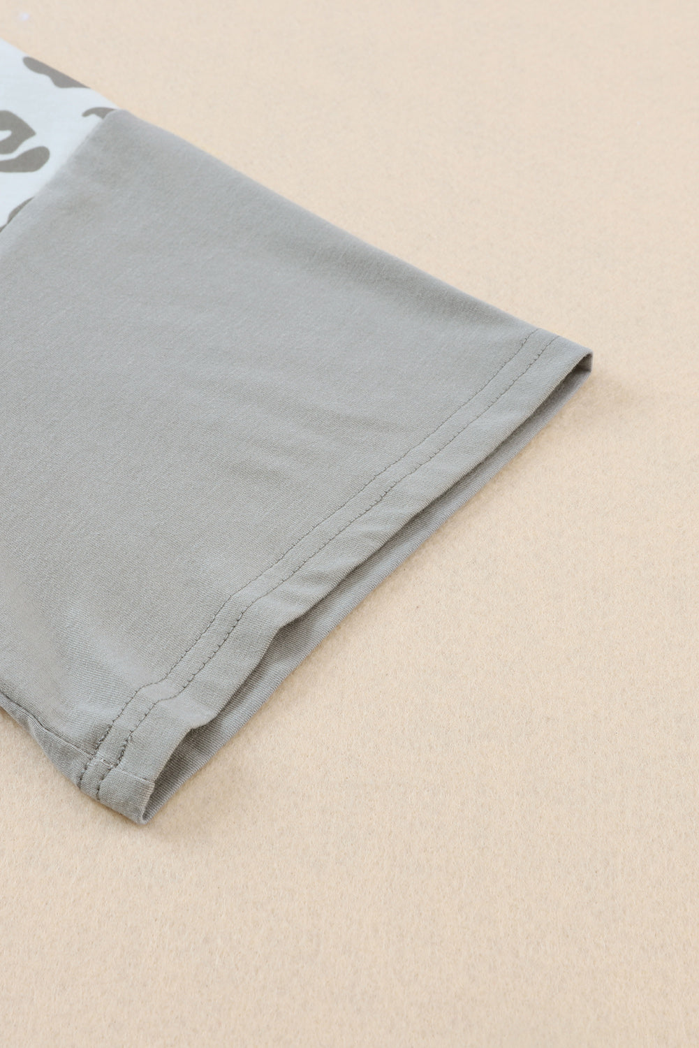 Leanne Two Tone V-Neck T-shirt